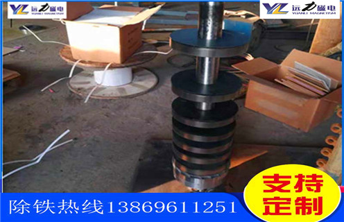 赤鐵礦磁選機，赤鐵礦磁選機在磁輥轉(zhuǎn)到前端位置時注意的問題！_赤鐵礦磁選機在磁輥轉(zhuǎn)到前端位置時注意的問題！廠家_除鐵強磁輥
