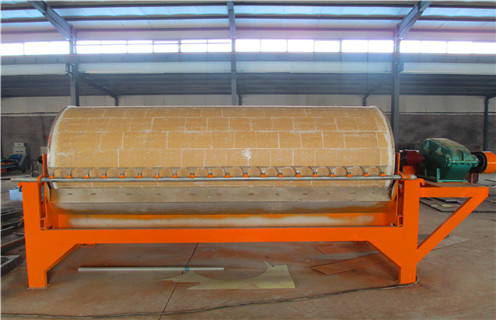 鐵礦磁選機，山東鐵礦磁選機工作原理磁性有多強_山東鐵礦磁選機工作原理鐵精粉流程及轉速有什么規(guī)定